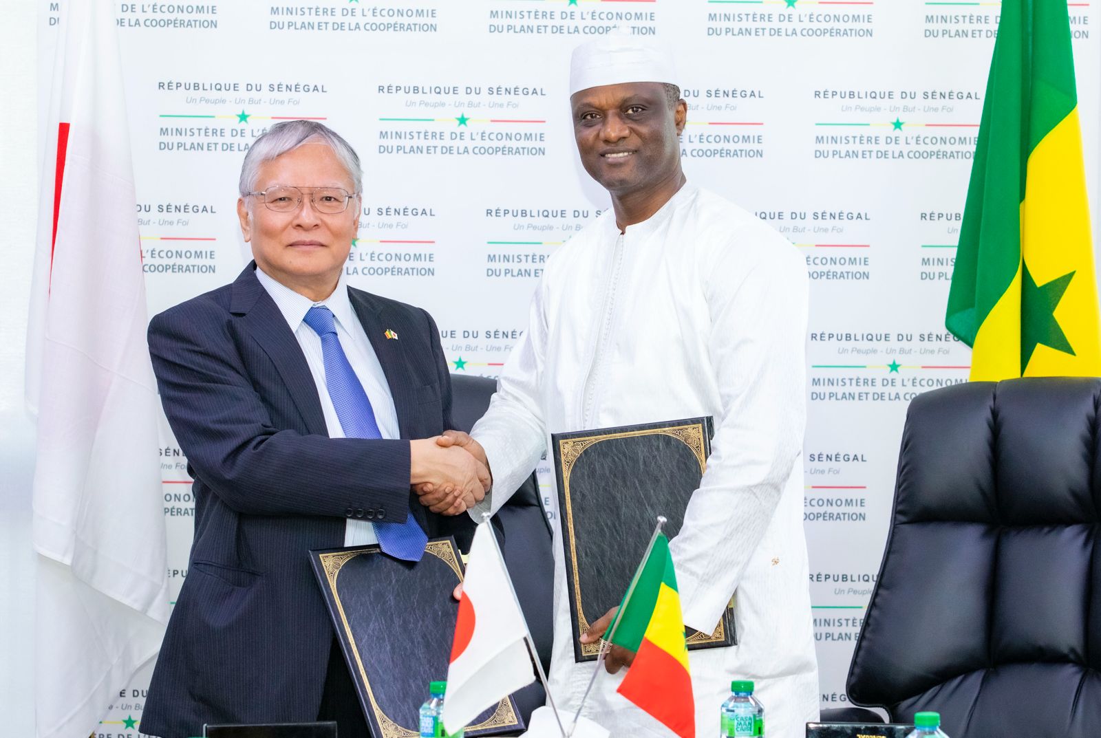 Signature de deux échanges de Notes entre le Sénégal et le Japon