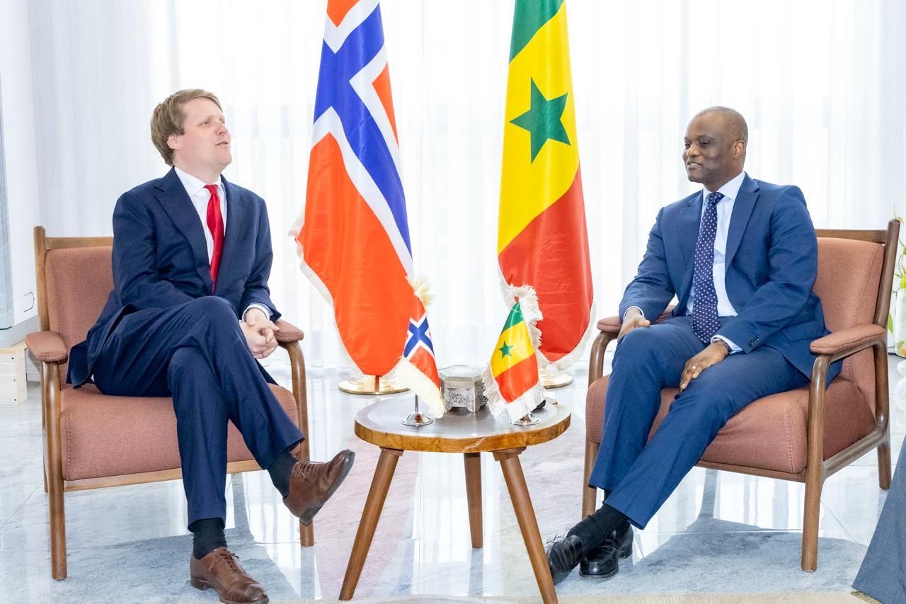 mr le ministre Abdourahmane sarr et mr Åsmund Aukrust