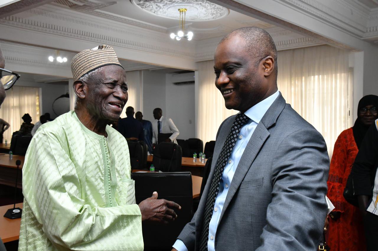Mr le ministre et le doyen Alla Kane